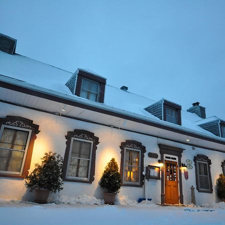 Auberge Baker Chateau Richer Exterior photo