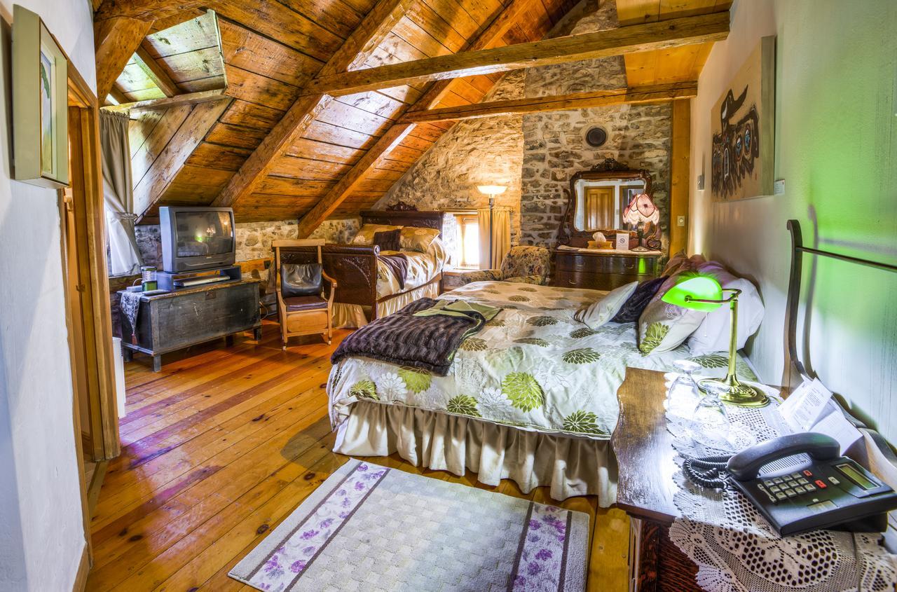 Auberge Baker Chateau Richer Exterior photo