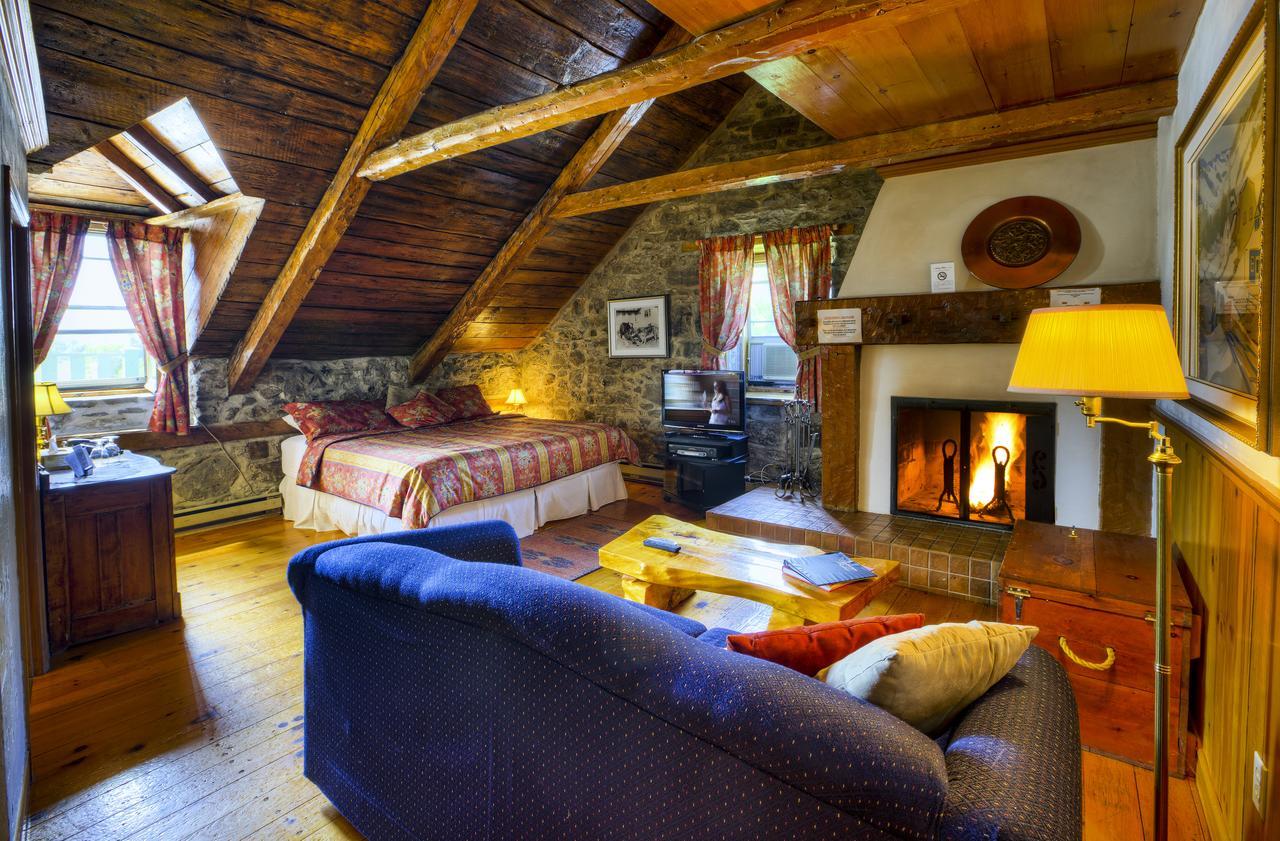 Auberge Baker Chateau Richer Exterior photo
