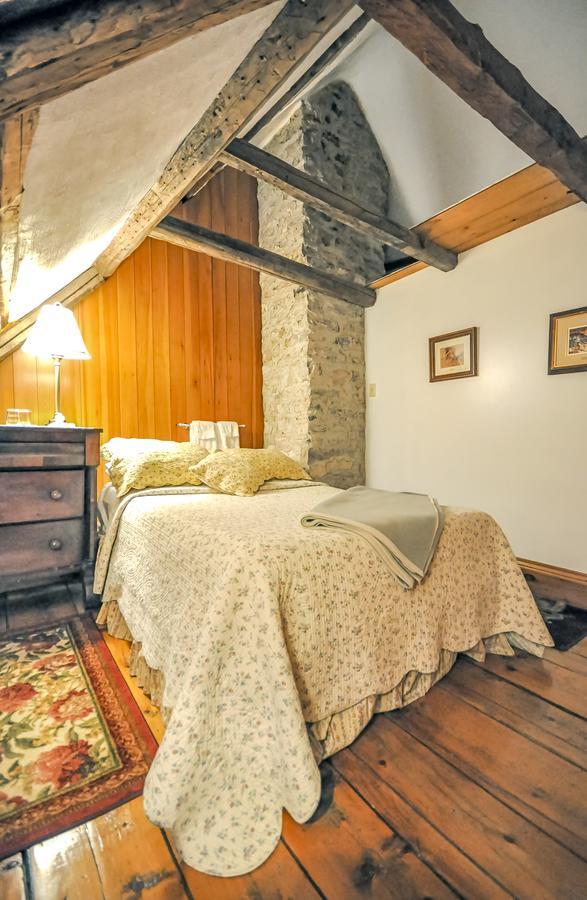 Auberge Baker Chateau Richer Exterior photo