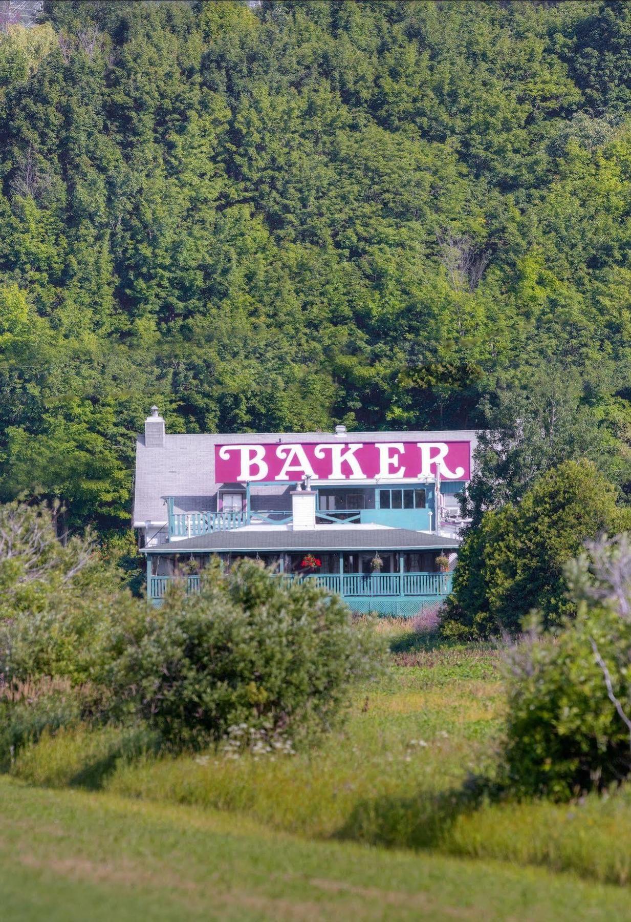 Auberge Baker Chateau Richer Exterior photo