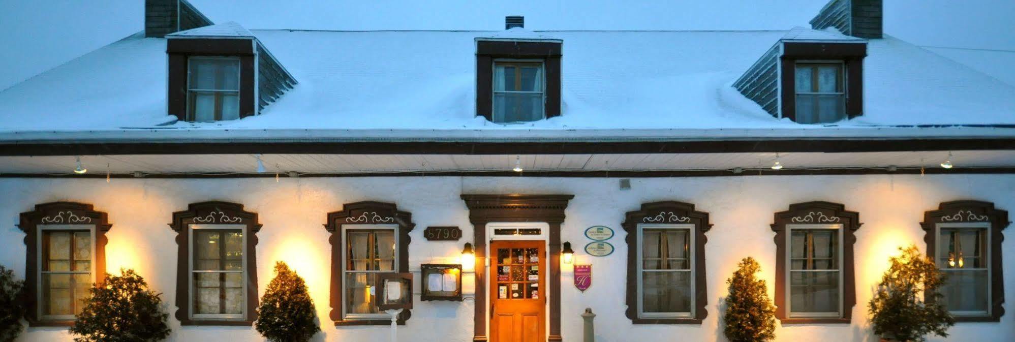 Auberge Baker Chateau Richer Exterior photo